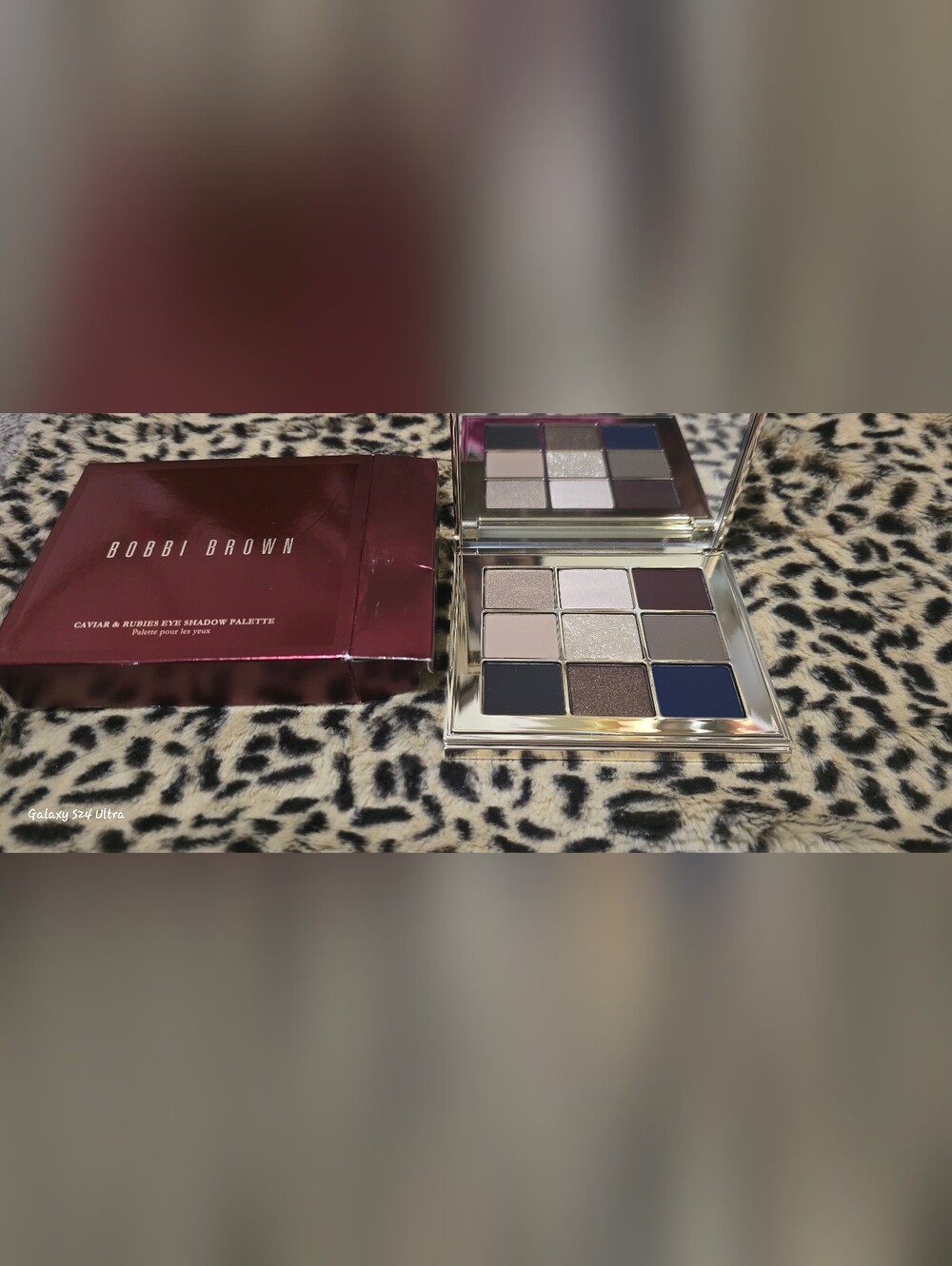 Bobbi Brown Caviar & Rubies Eyeshadow Palette - Picture 4 of 7